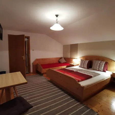 Gaestehaus Jogglerhof ホテル