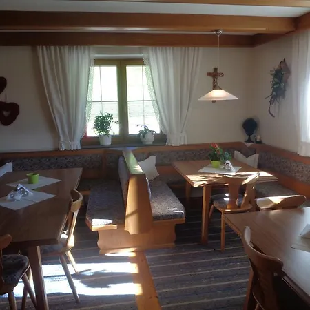 ホテル Gaestehaus Jogglerhof ラムサウ・イム・ツィラータール